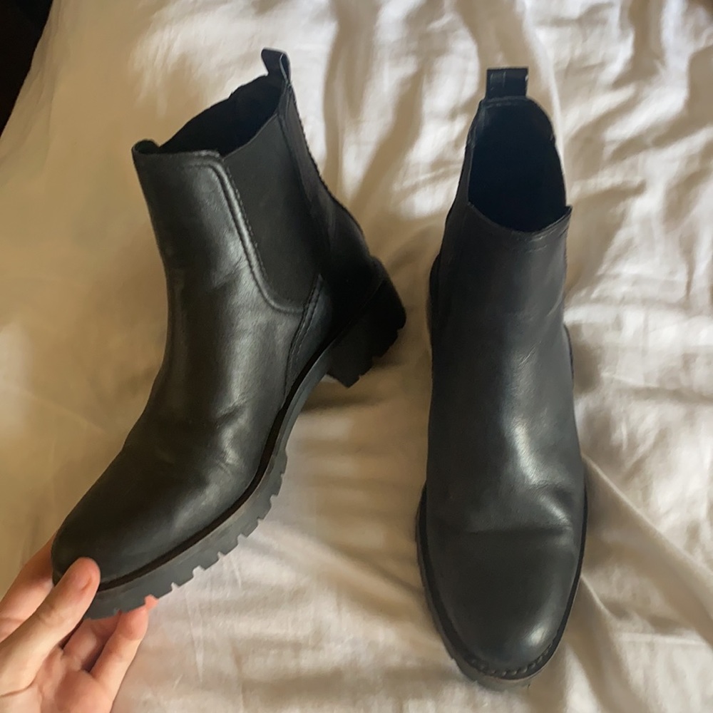 Sam Edelman Chelsea boots